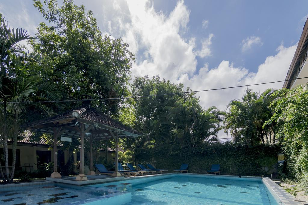 Reddoorz @ Poppies Lane 1 Hotel Kuta  Ngoại thất bức ảnh