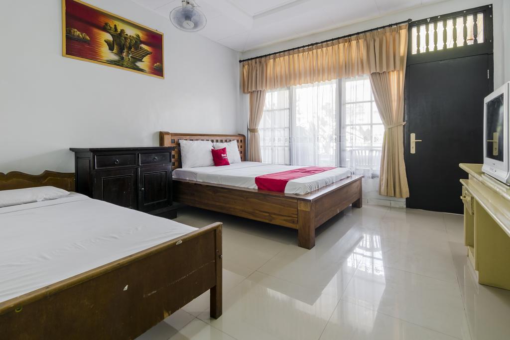 Reddoorz @ Poppies Lane 1 Hotel Kuta  Ngoại thất bức ảnh