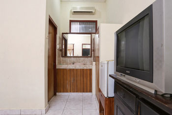 Reddoorz @ Poppies Lane 1 Hotel Kuta  Ngoại thất bức ảnh