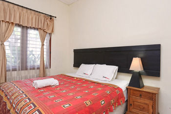 Reddoorz @ Poppies Lane 1 Hotel Kuta  Ngoại thất bức ảnh