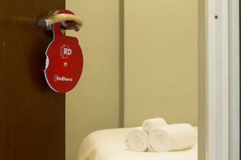 Reddoorz @ Poppies Lane 1 Hotel Kuta  Ngoại thất bức ảnh